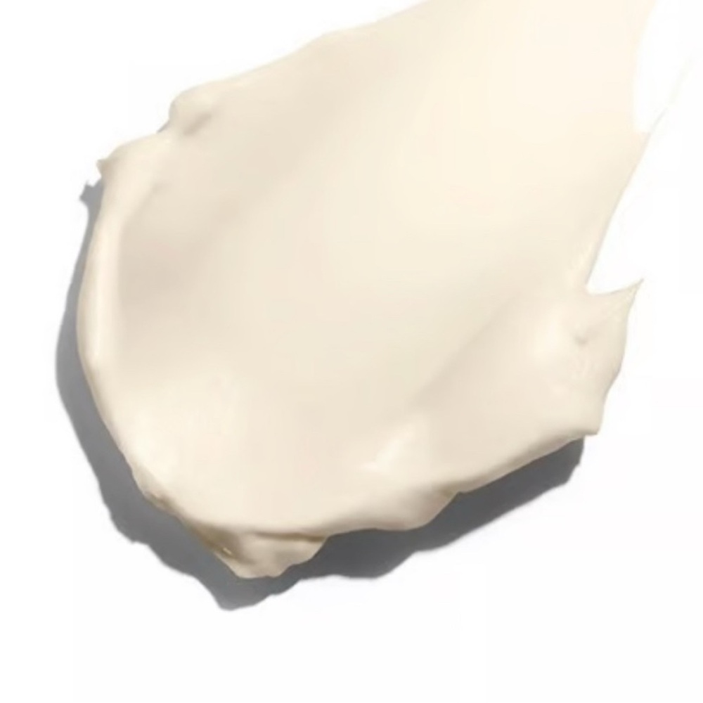 Beautycounter Superquench Body Butter in Light Green - Picture 4 of 5